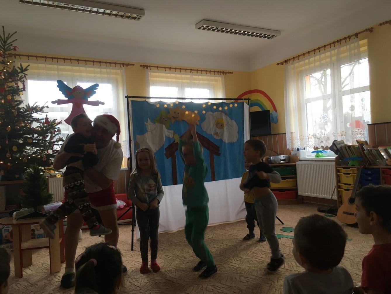 Divadlo - JAK SI JEŽÍŠEK UŽIL ČESKÉ VÁNOCE - 29