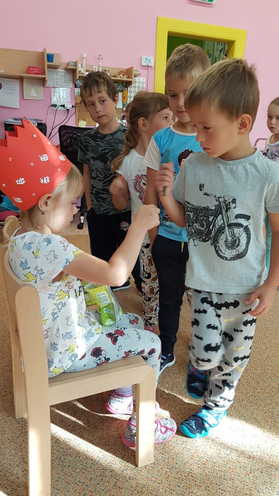 SLAVÍME: BARUNKA MÁ NAROZENINY - 7