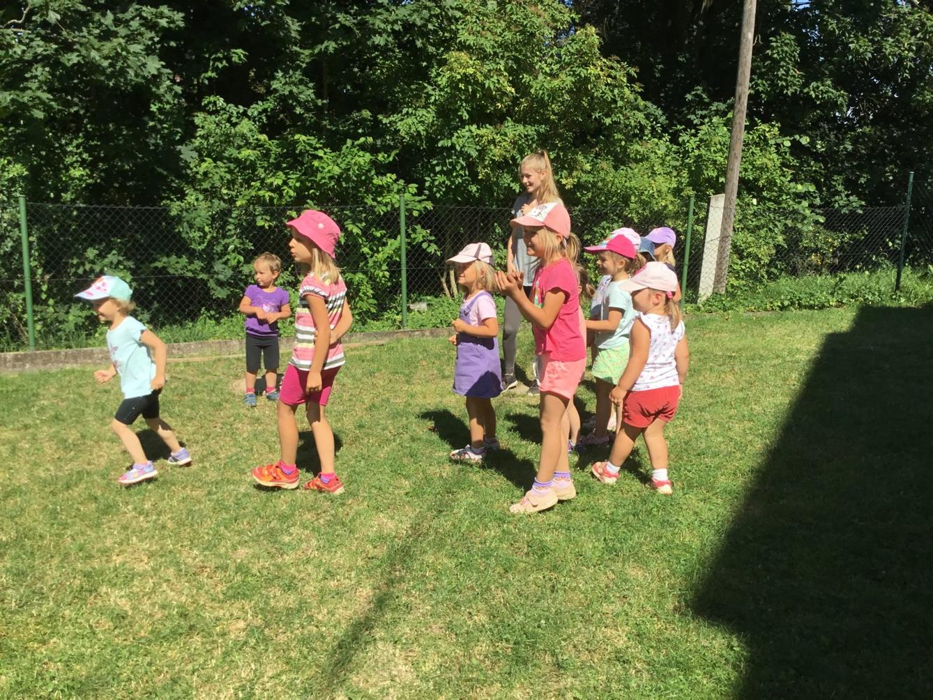 Vzpomínka na prázdniny - cvičení s pejskem - 15