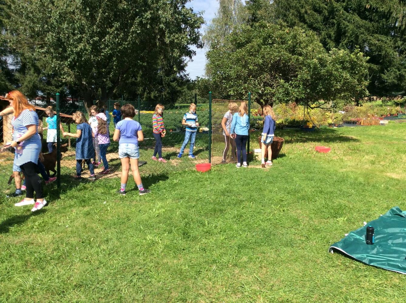 Družinka v zahradnictví - 10