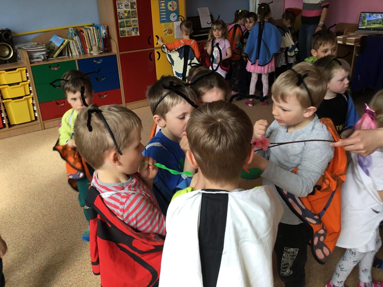 PROJEKTOVÝ DEN: ,,MOTÝLCI" - 28