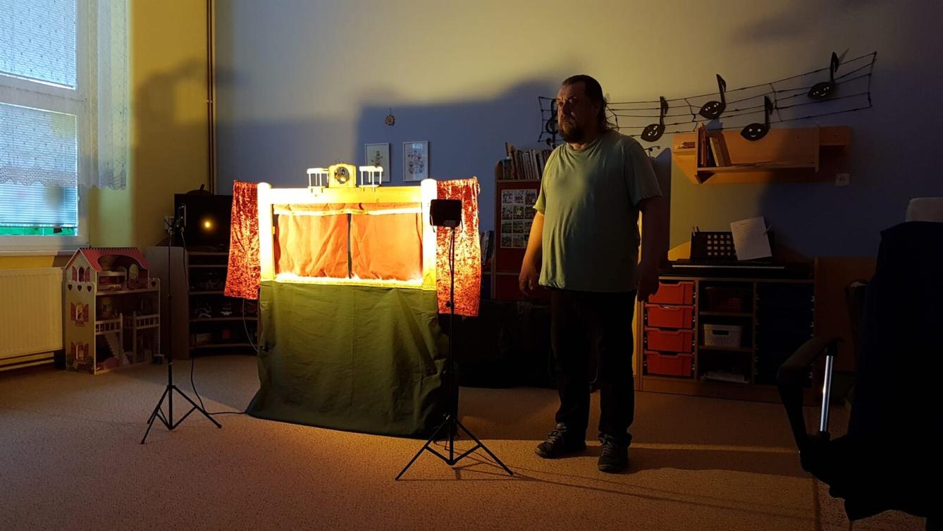 loutkové divadlo: ,,neposlušná kůzlátka" - 7