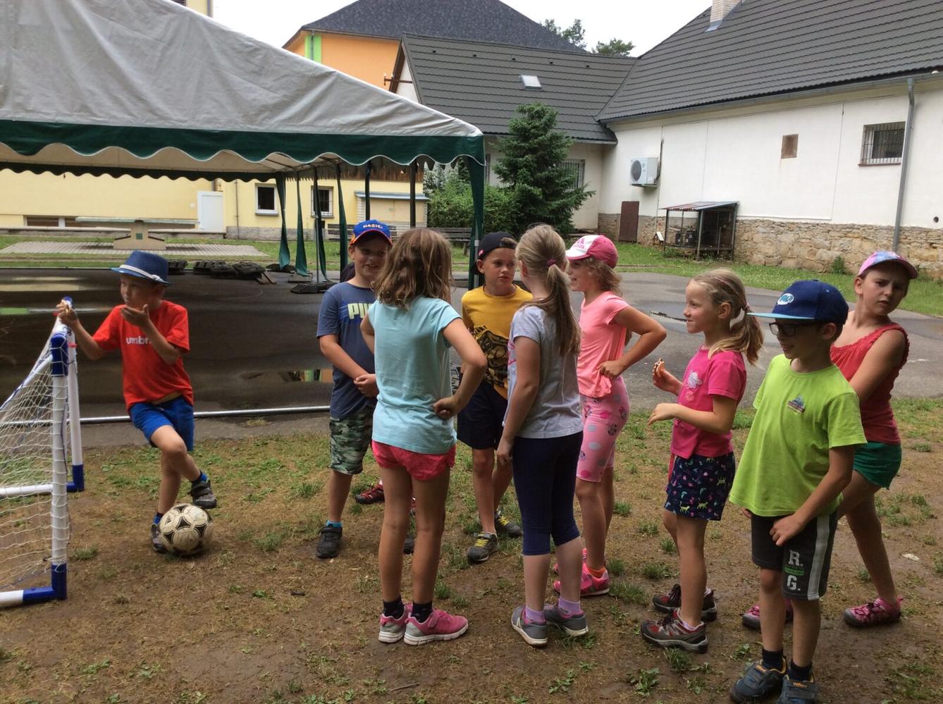 Závěrečný družinový mejdan - 15