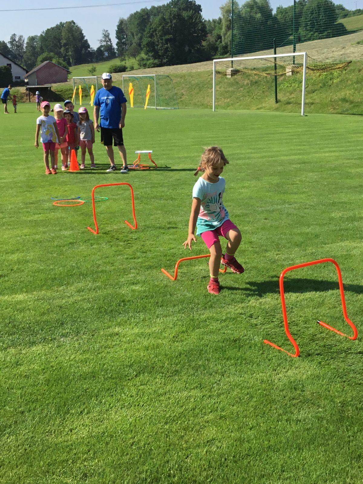 "Fotbalová hvězdička" - 60