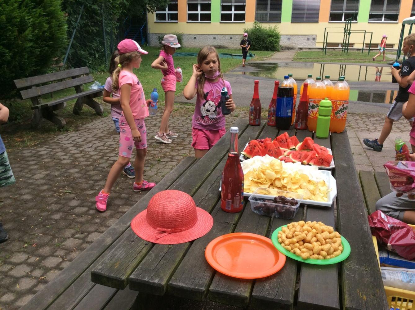 Závěrečný družinový mejdan - 17