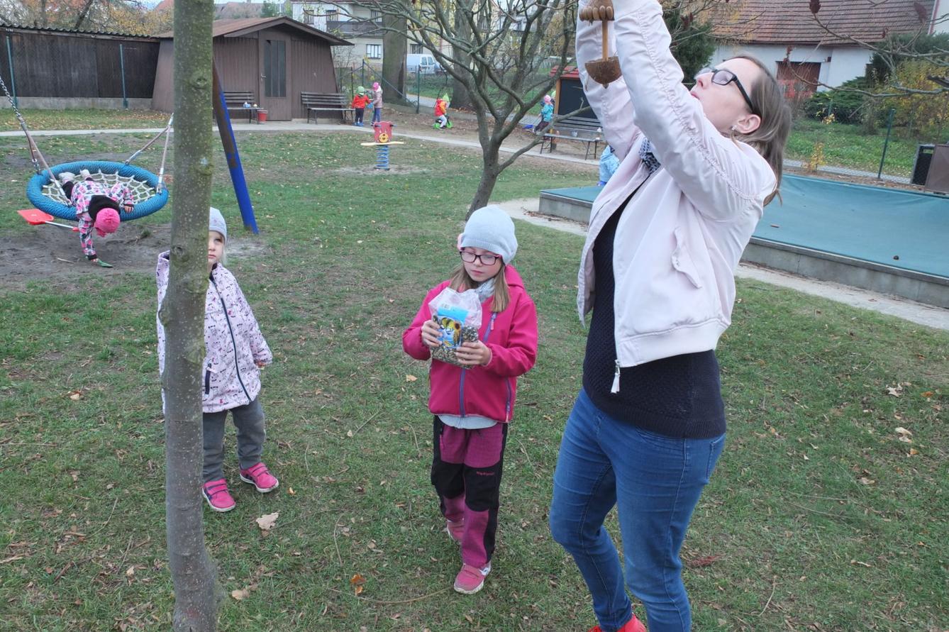 Sázení keříků s rodiči - 3