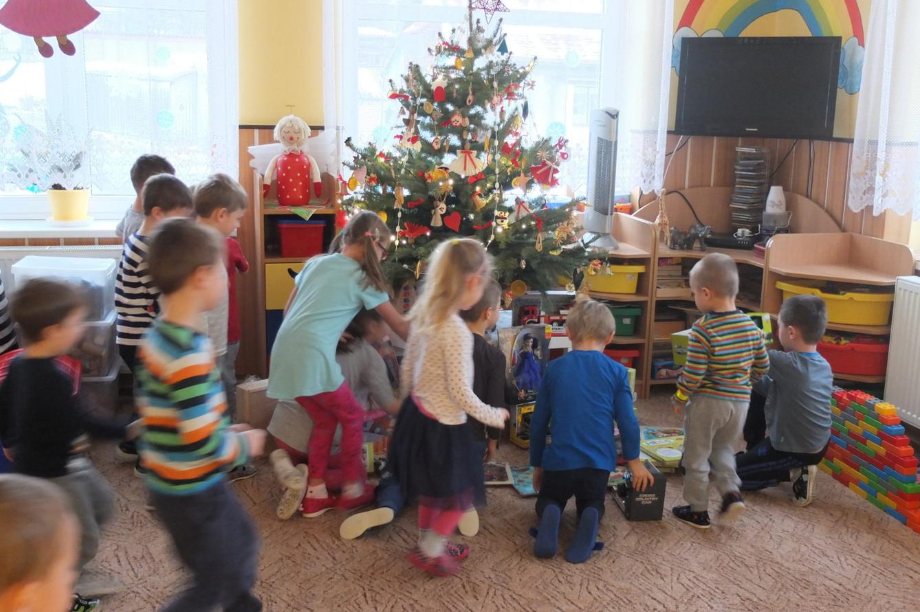 Vánoční nadílka pod stromečkem 2018 - 4