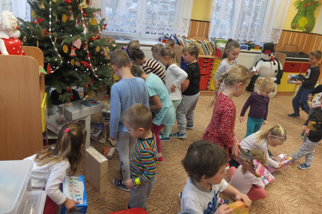 Vánoční nadílka pod stromečkem 2018 - 7