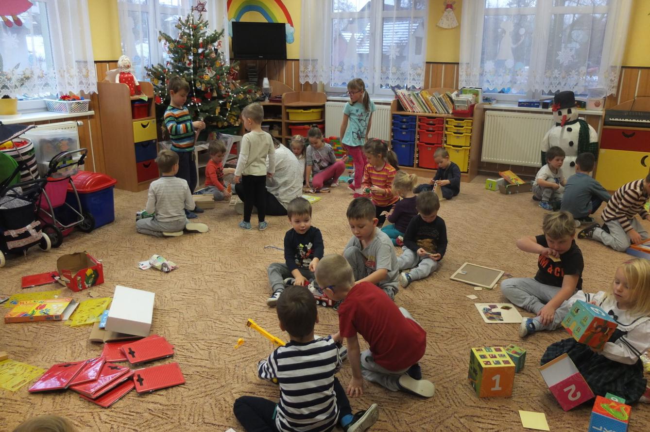 Vánoční nadílka pod stromečkem 2018 - 12