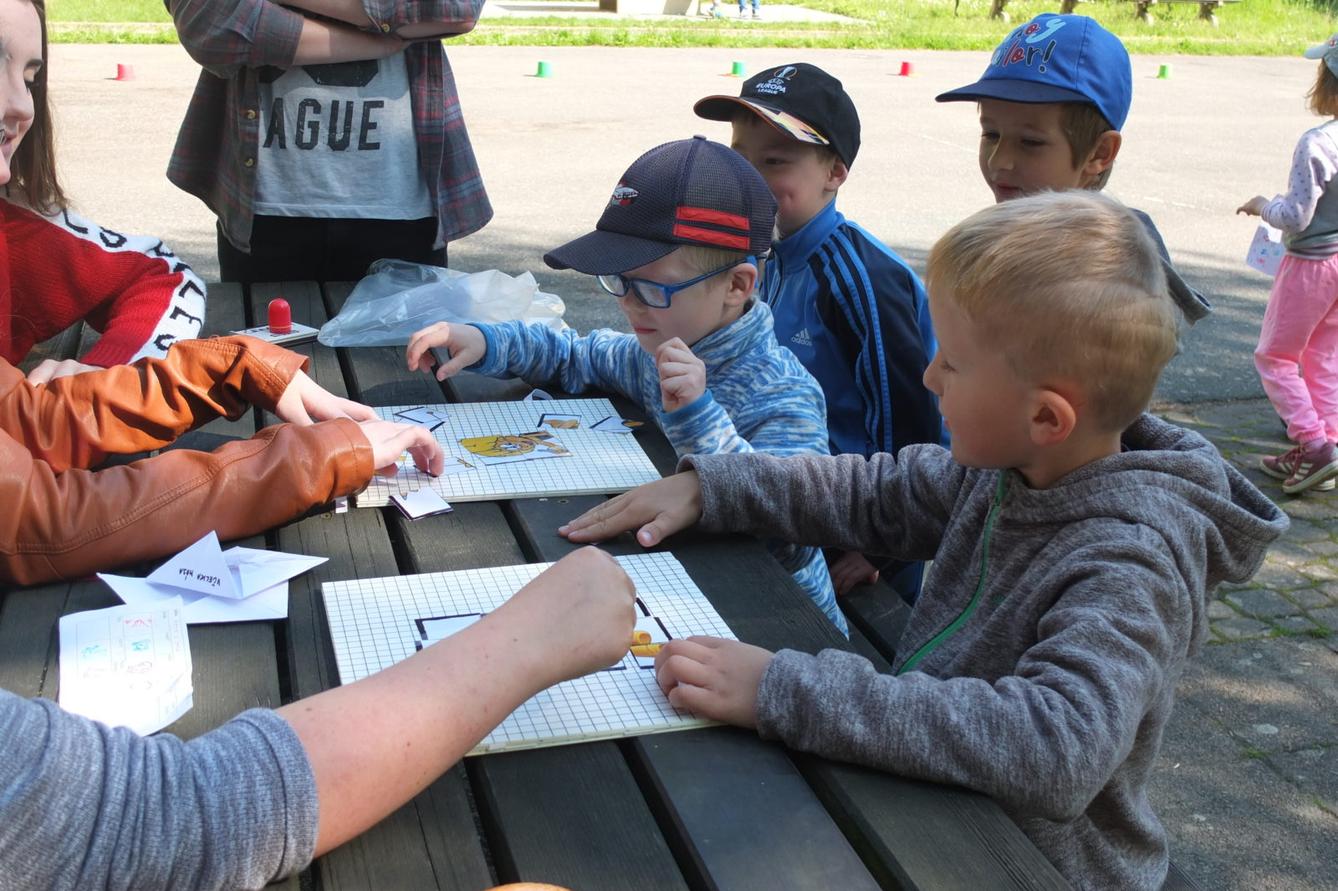 Hry s deváťáky - 4