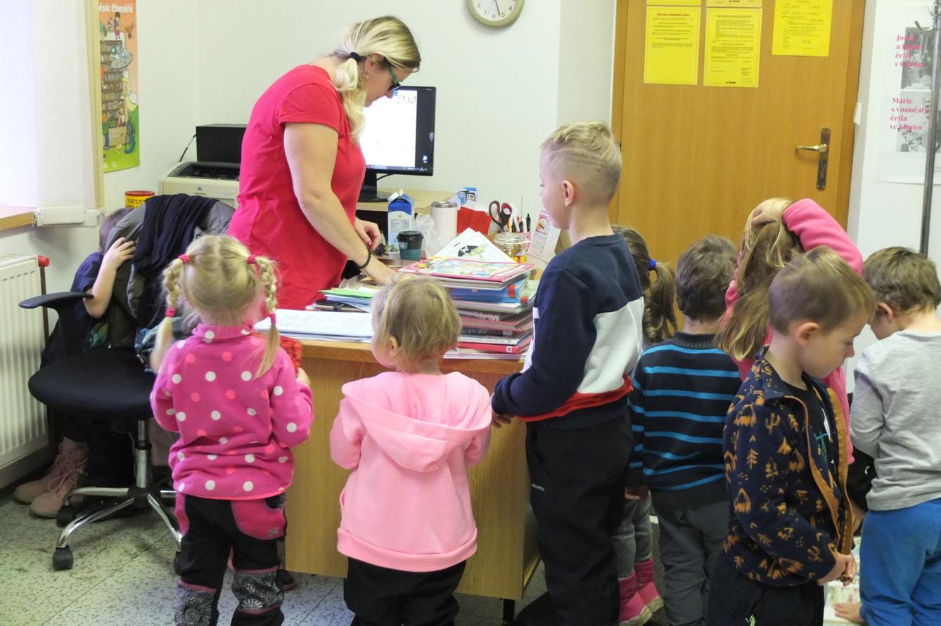 Návštěva knihovny - 13