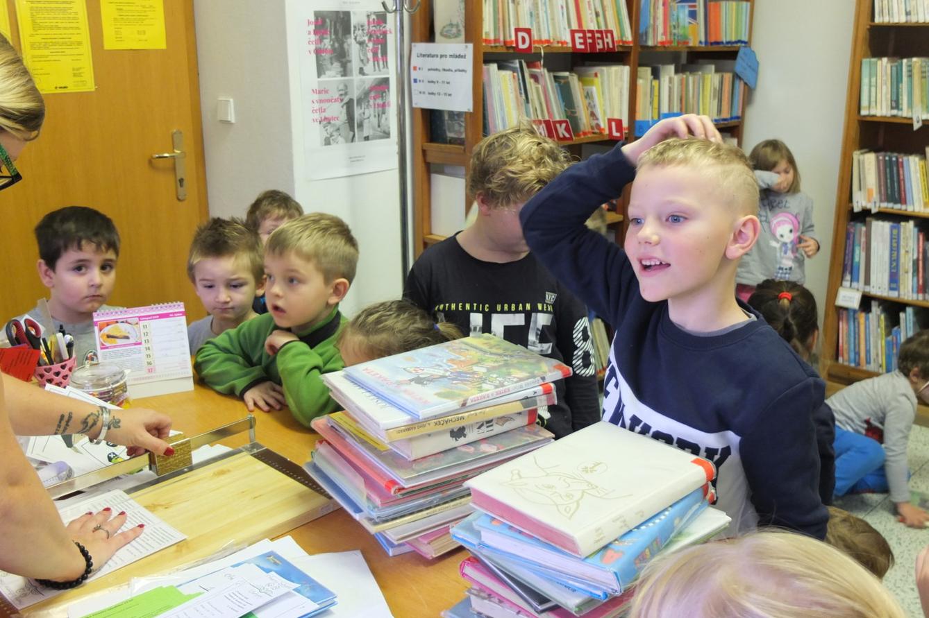 Návštěva knihovny - 16