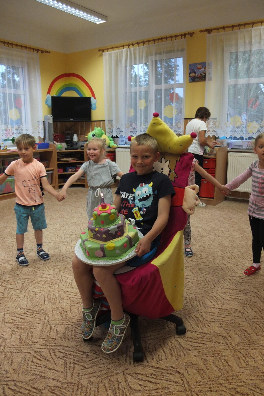 Adámek S. má narozeniny - 2