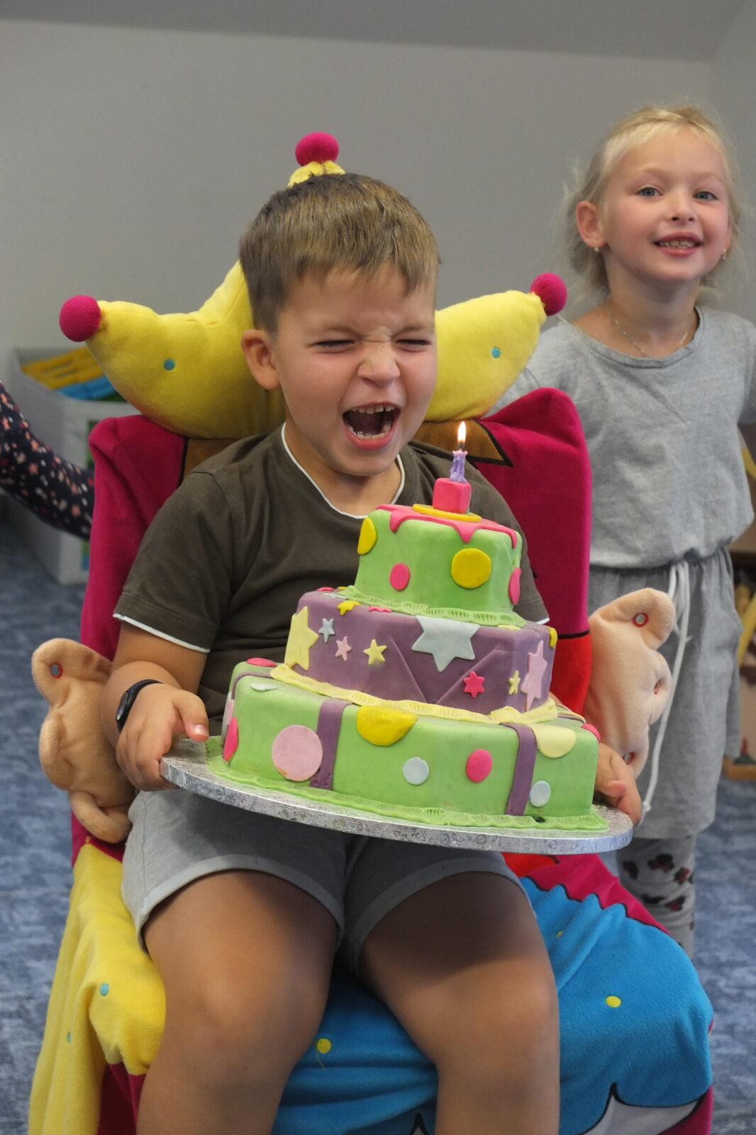 VÍŤA MÁ NAROZENINY - 3