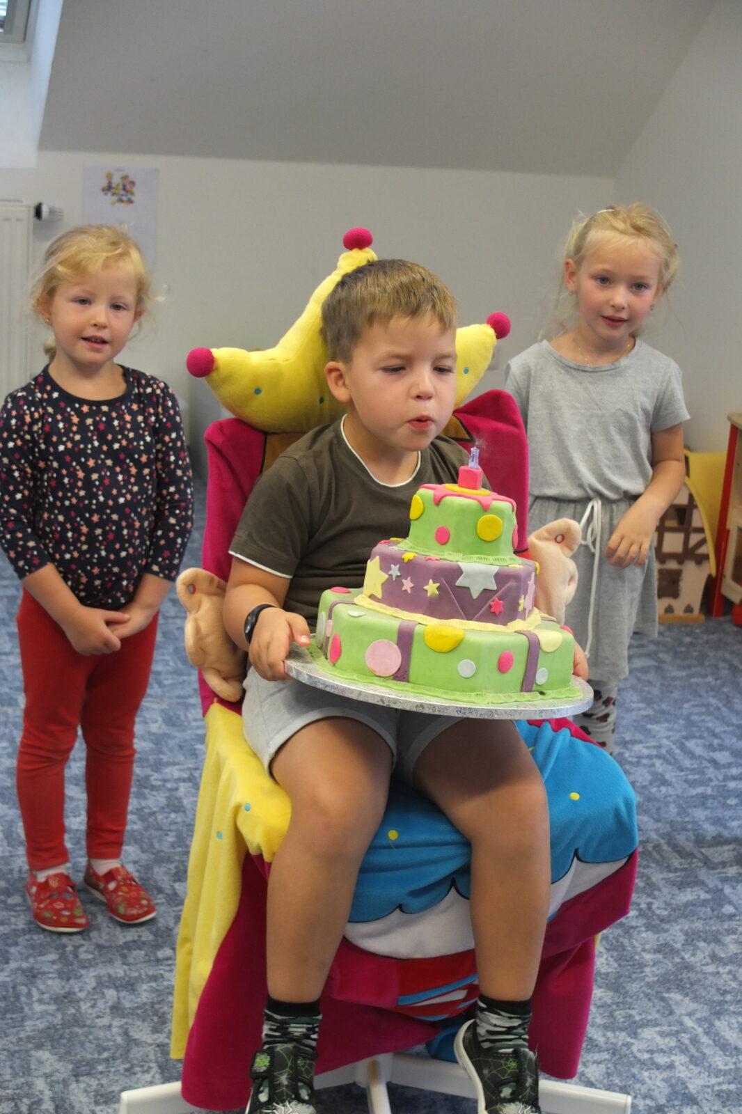 VÍŤA MÁ NAROZENINY - 4