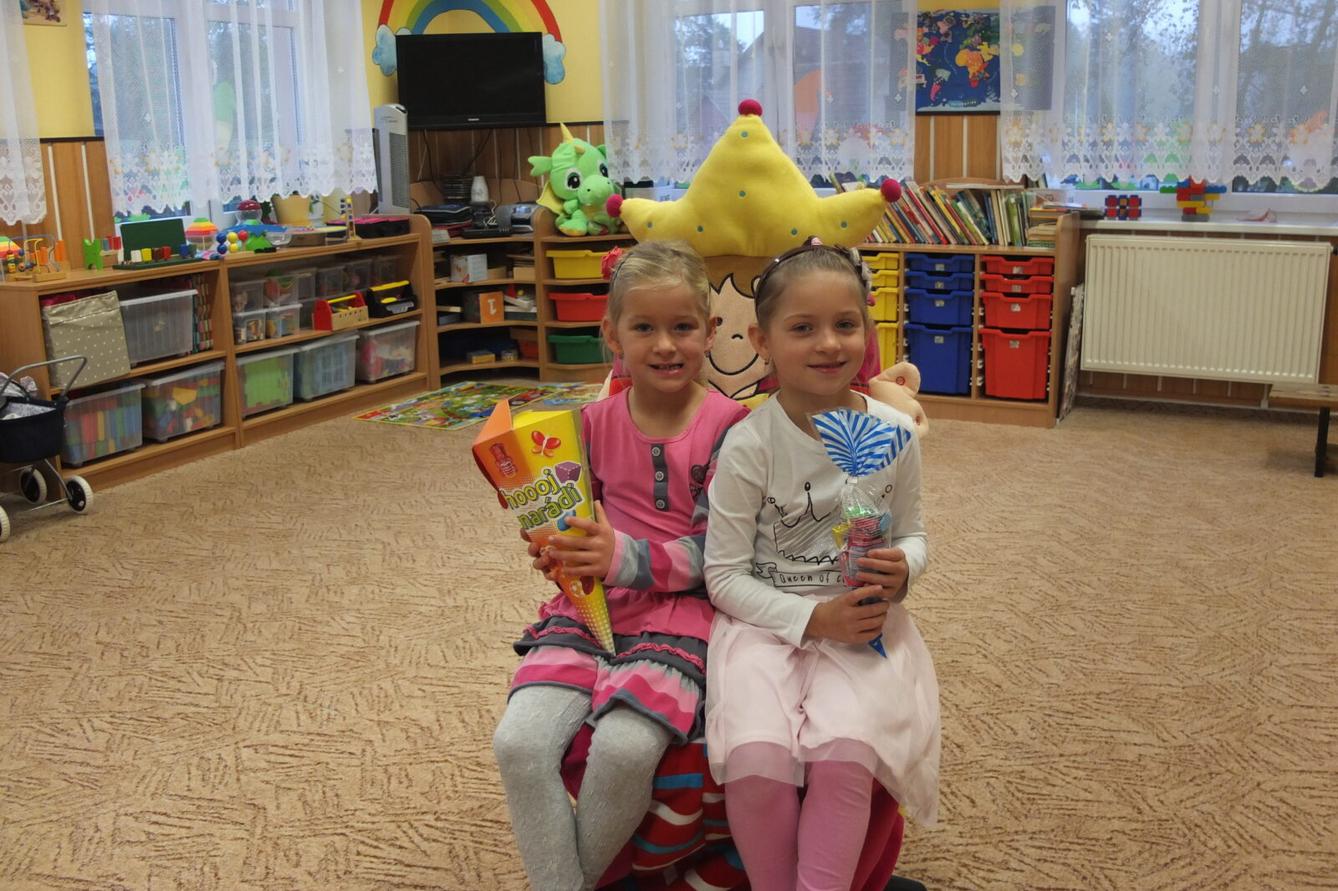 Anička a Amálka mají narozeniny - 11