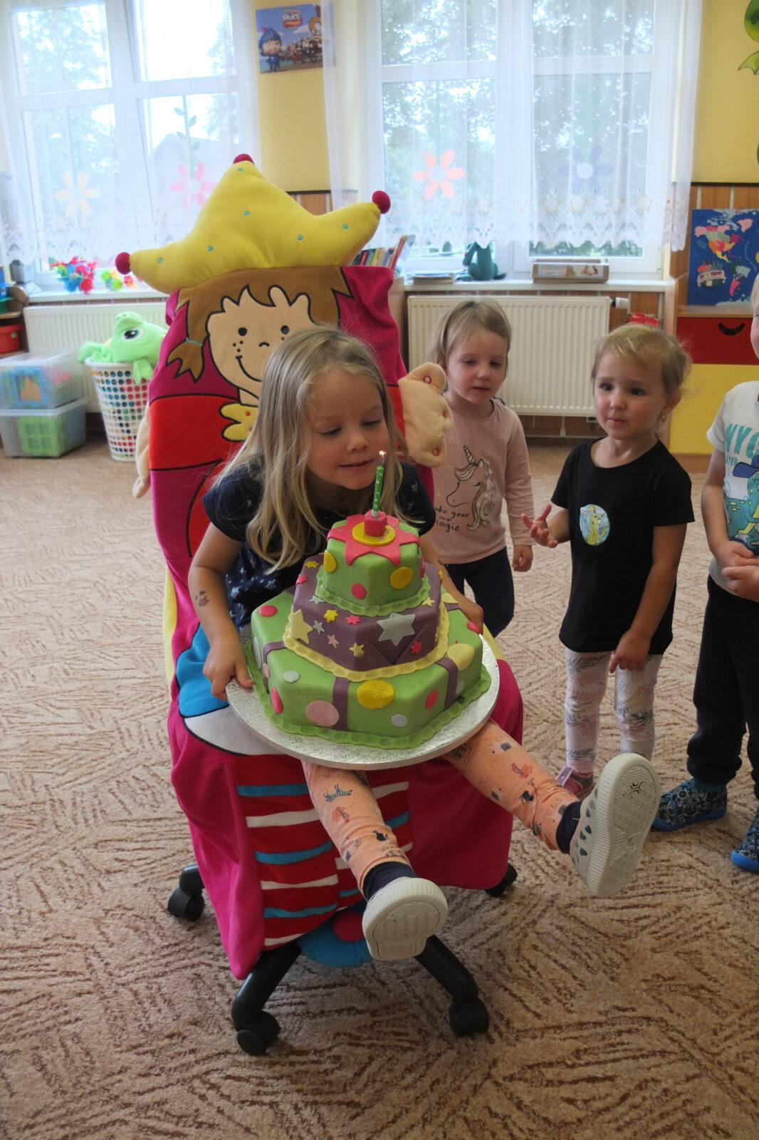 Simonka má narozeniny - 3