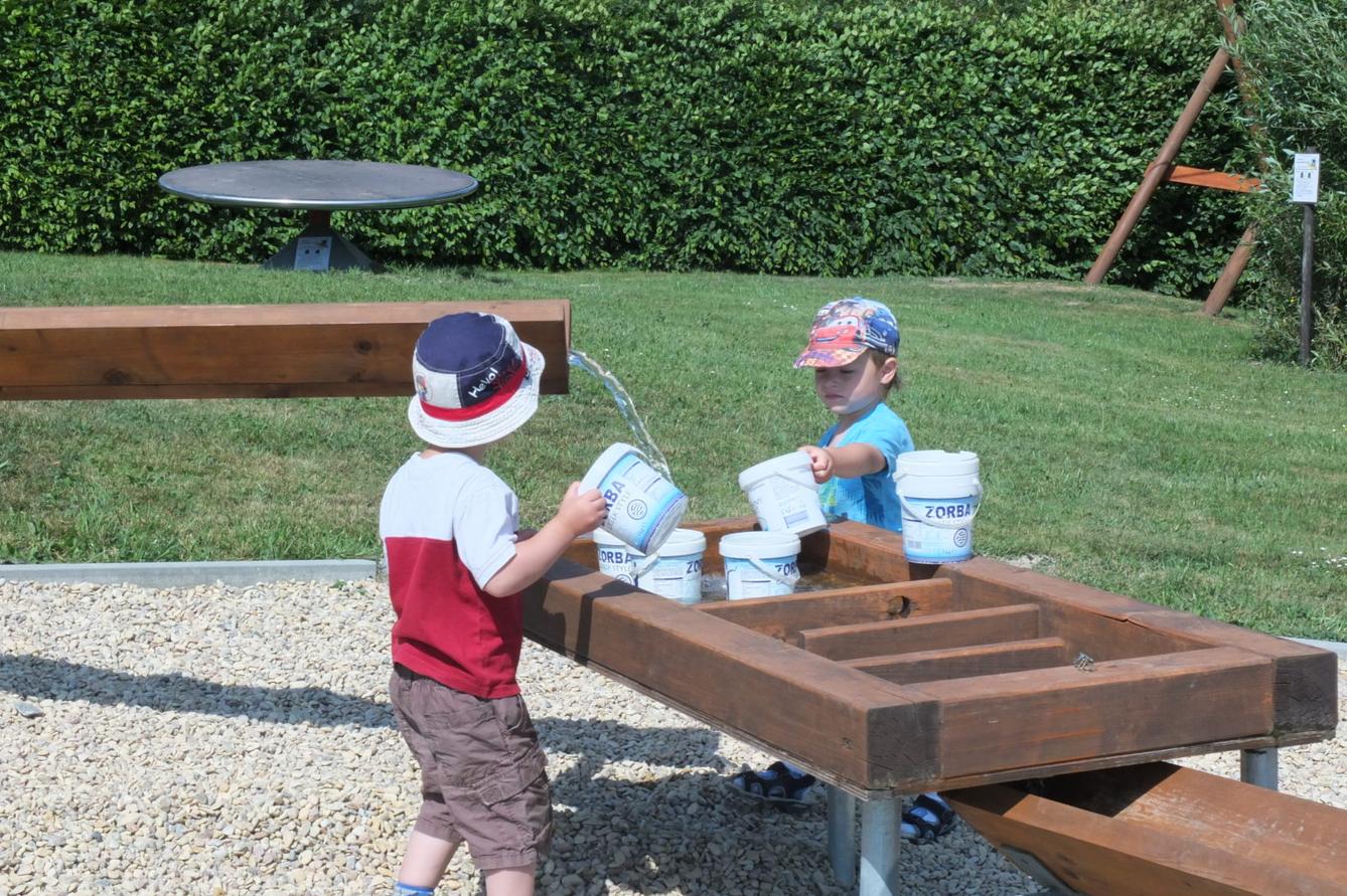 Den dětí v Pinguin parku - 32