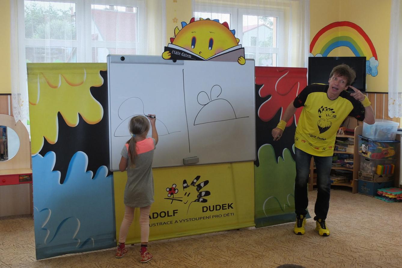 Ilustrátor Adolf Dudek v naší MŠ a loučení s předškoláky - 4