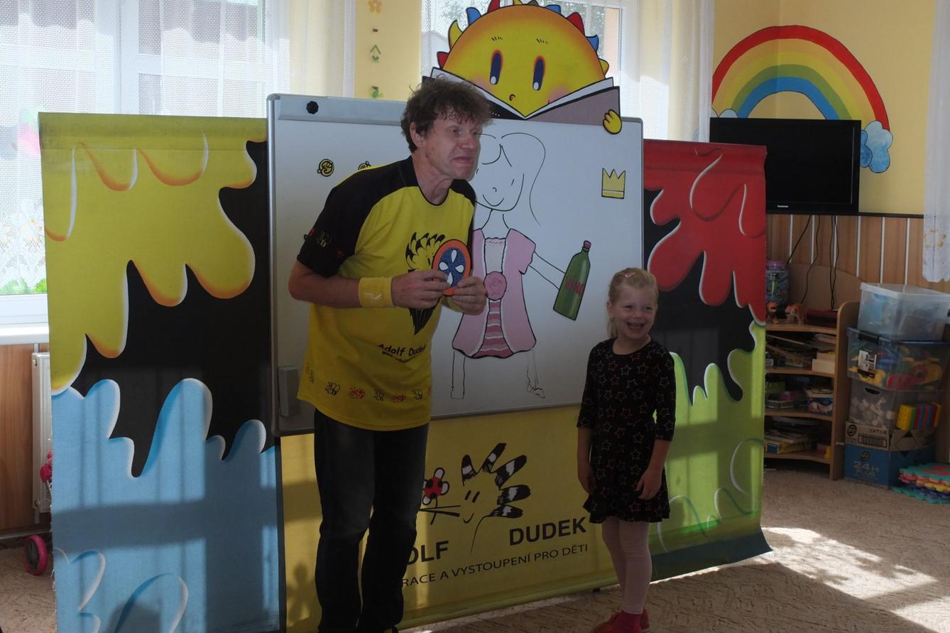 Ilustrátor Adolf Dudek v naší MŠ a loučení s předškoláky - 8