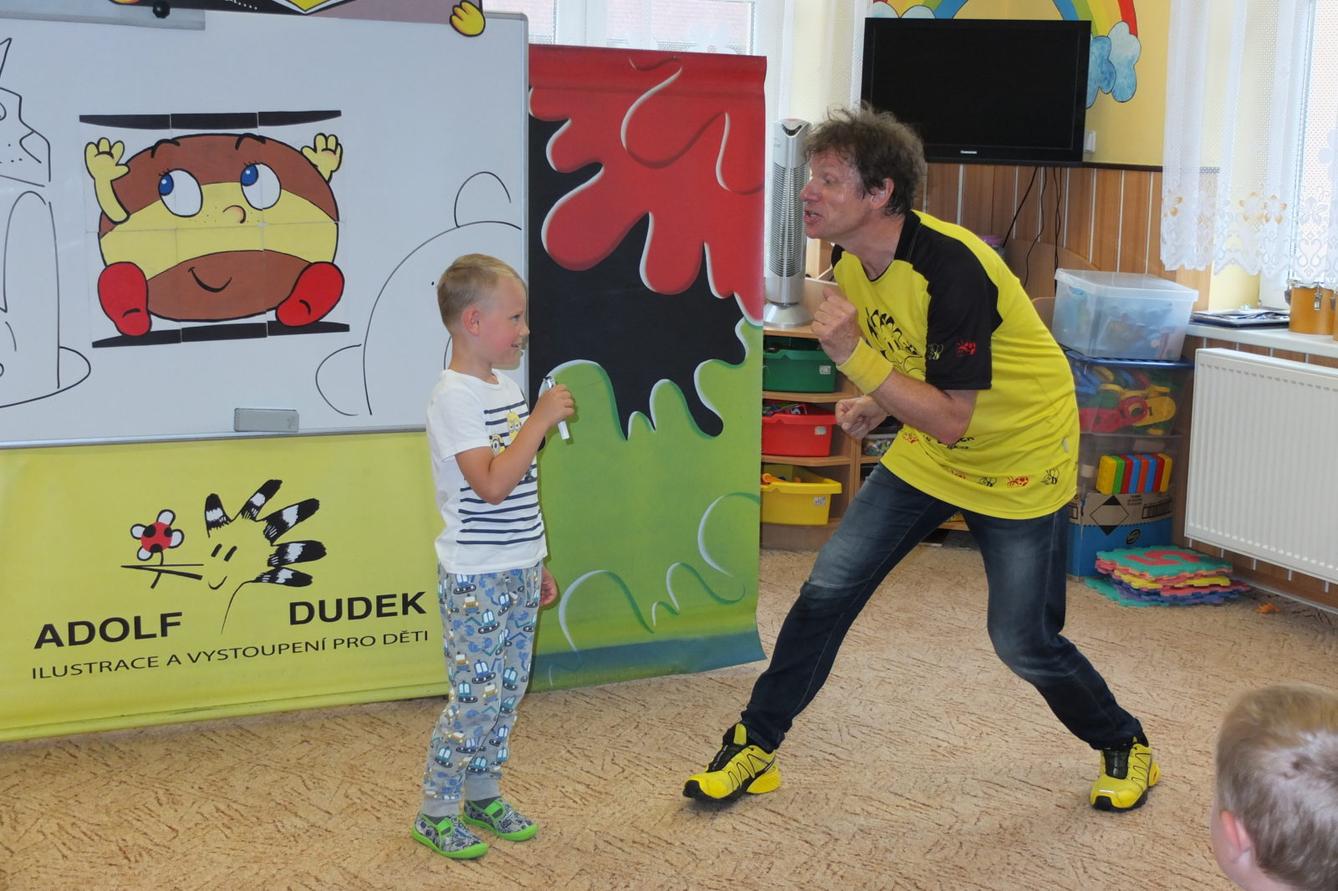 Ilustrátor Adolf Dudek v naší MŠ a loučení s předškoláky - 31