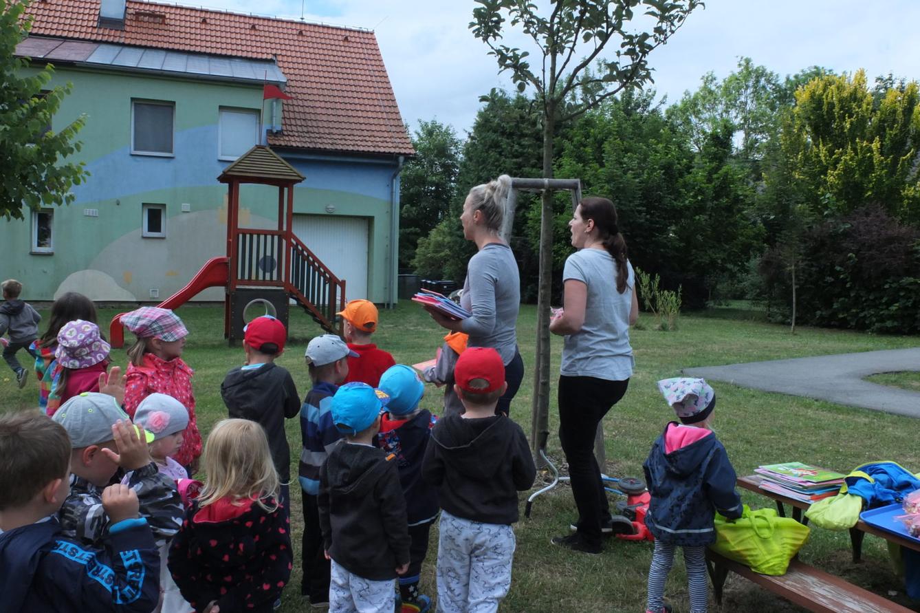 Ilustrátor Adolf Dudek v naší MŠ a loučení s předškoláky - 40