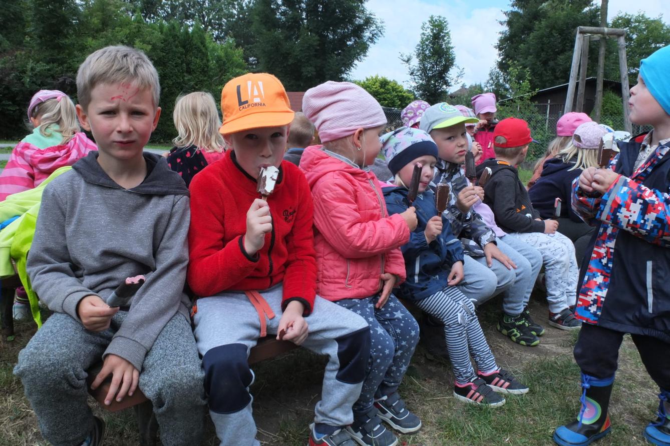 Ilustrátor Adolf Dudek v naší MŠ a loučení s předškoláky - 43