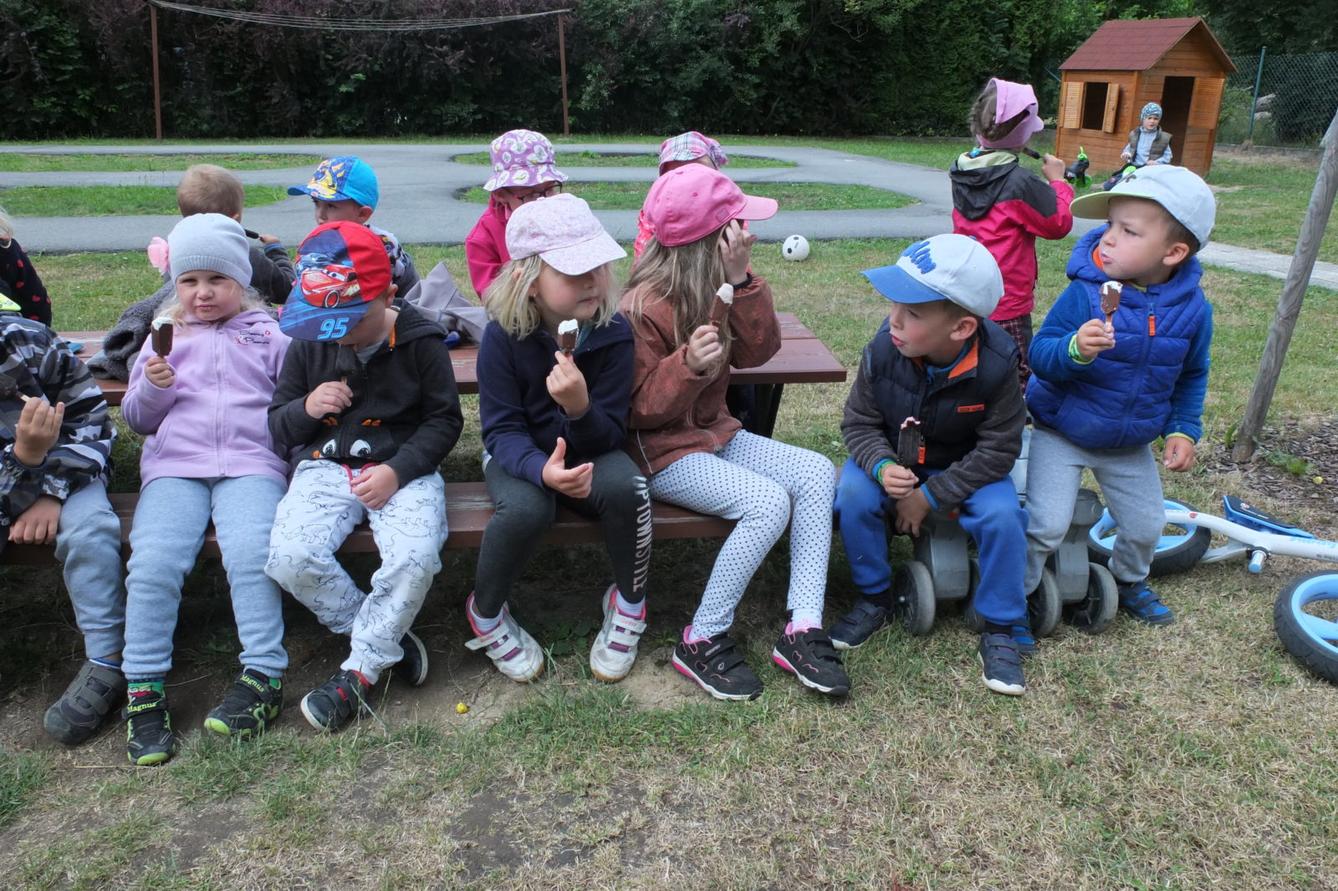 Ilustrátor Adolf Dudek v naší MŠ a loučení s předškoláky - 44