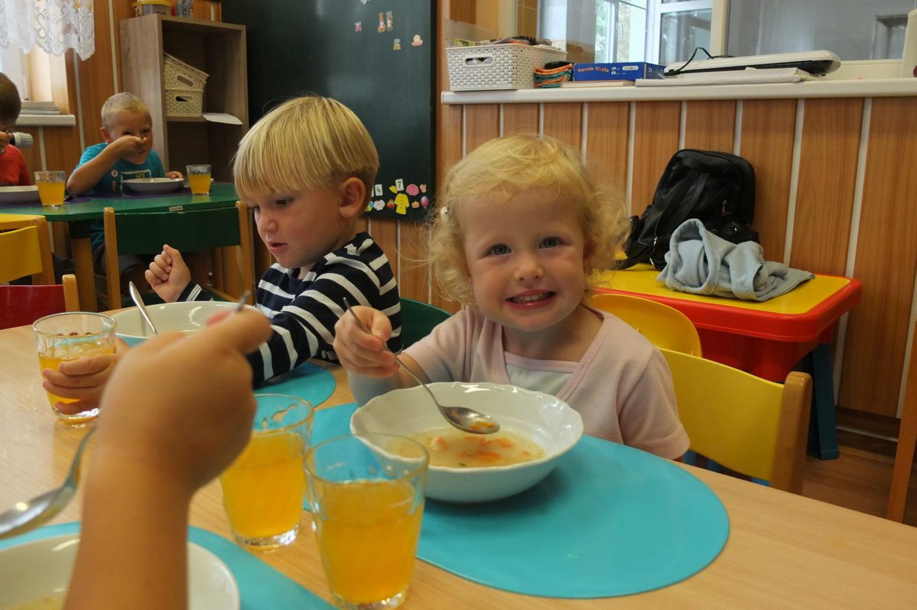 První dny nových kamarádů- oběd - 7