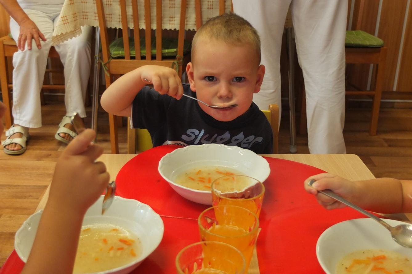 První dny nových kamarádů- oběd - 11