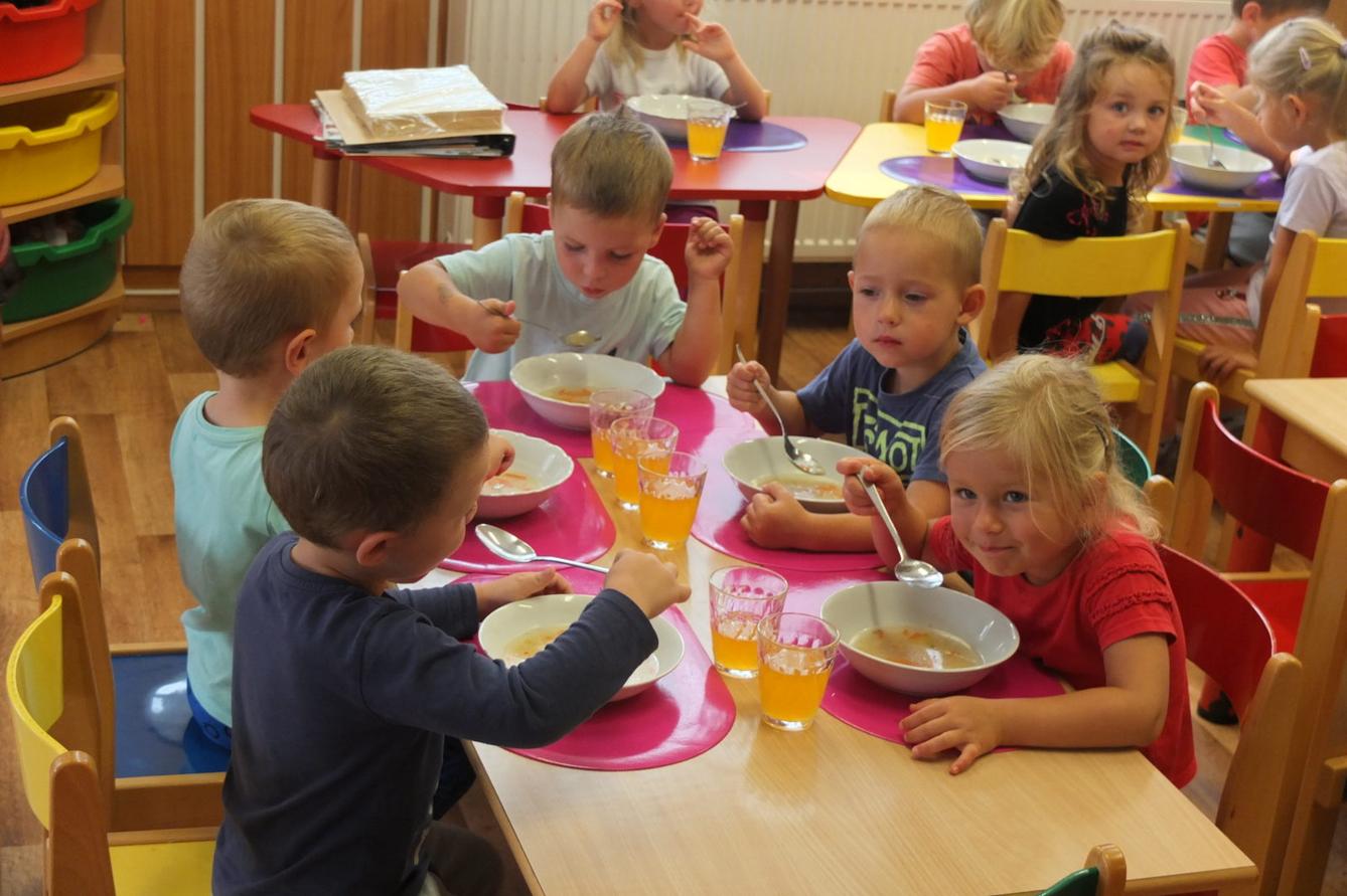 První dny nových kamarádů- oběd - 12