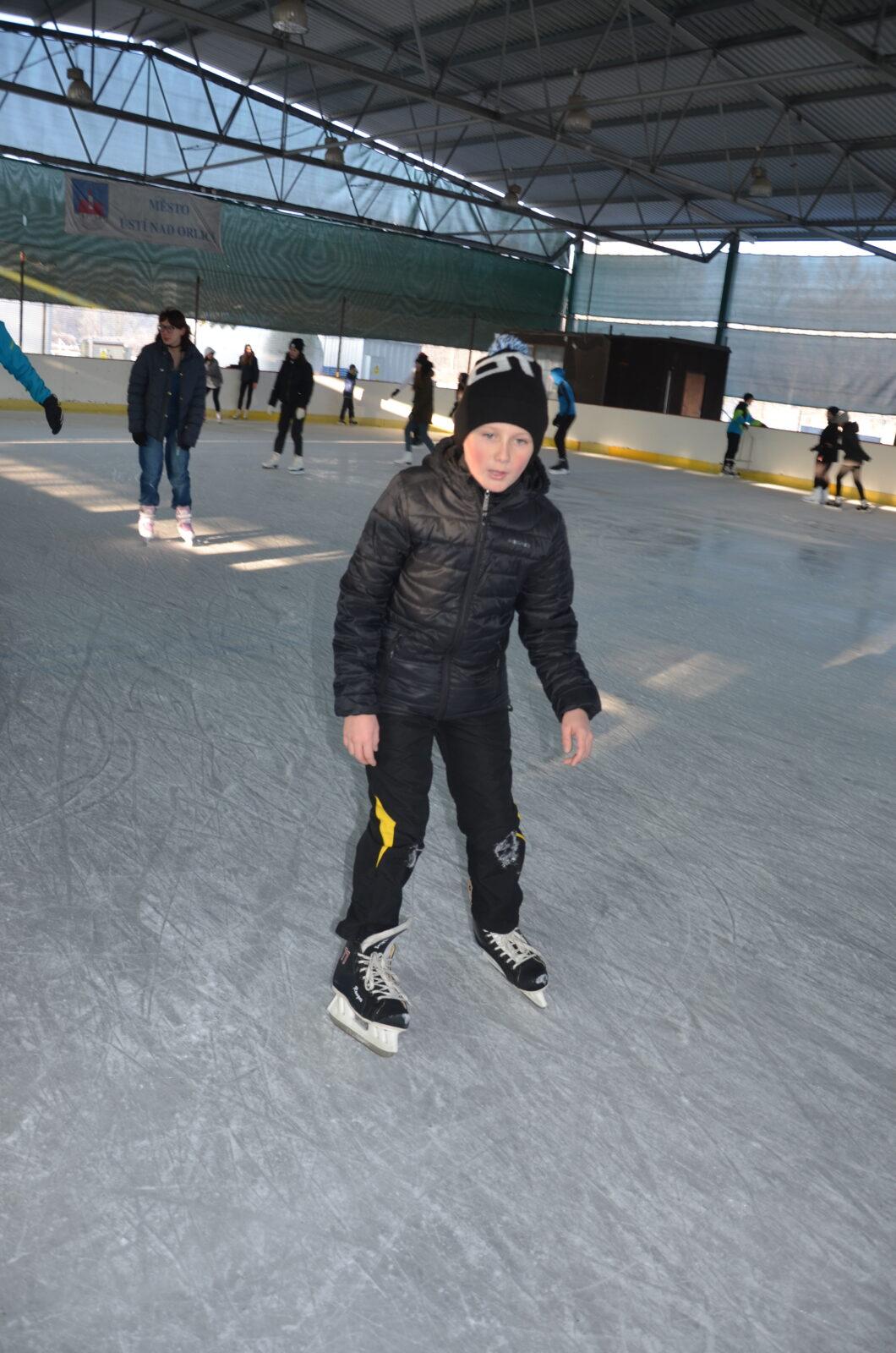 Vánoční bruslení II. stupně - 9