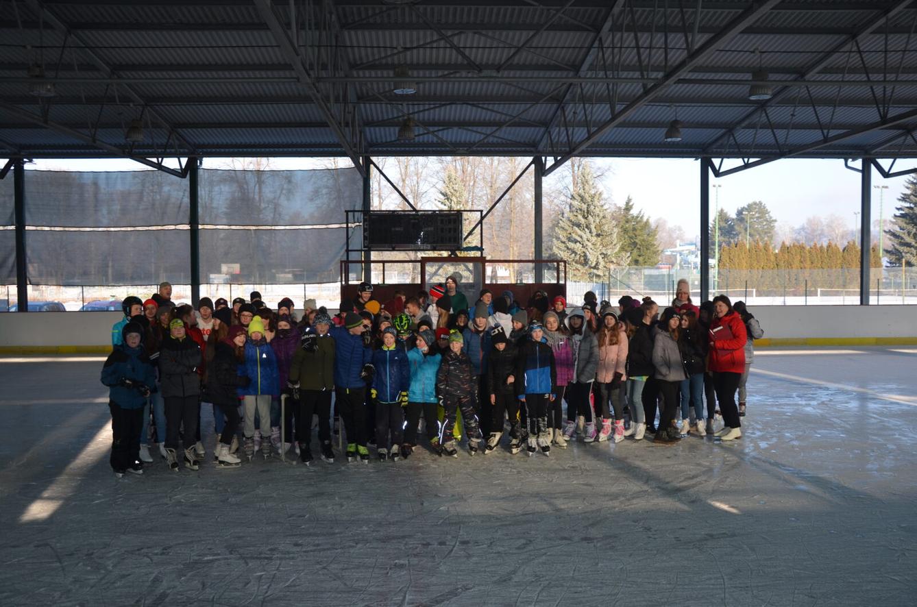 Vánoční bruslení II. stupně - 15