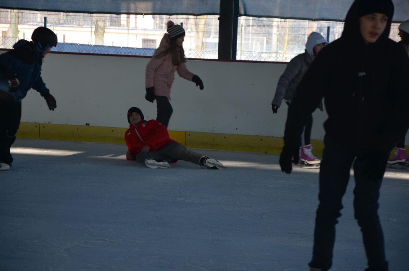 Vánoční bruslení II. stupně - 17