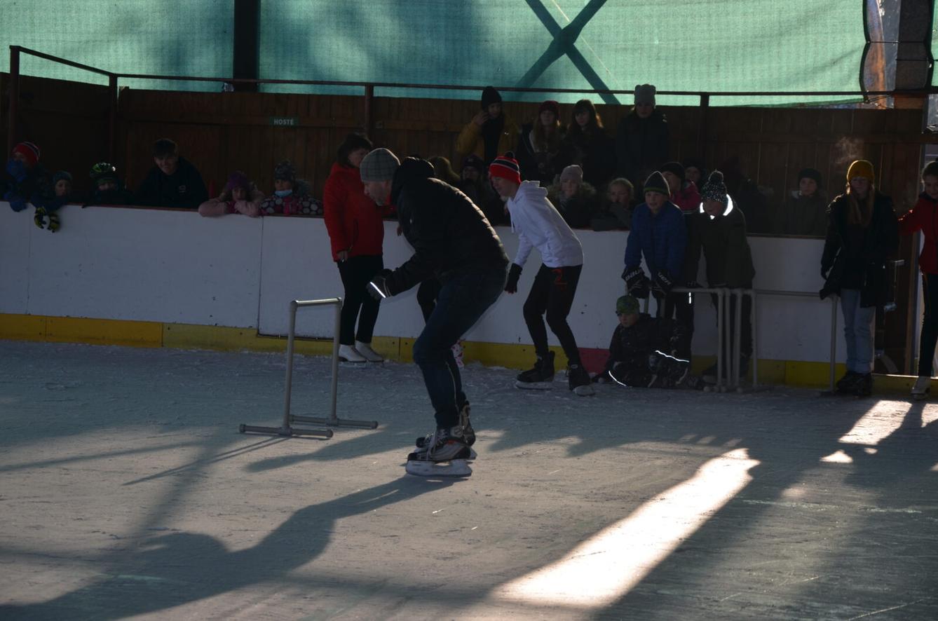Vánoční bruslení II. stupně - 31