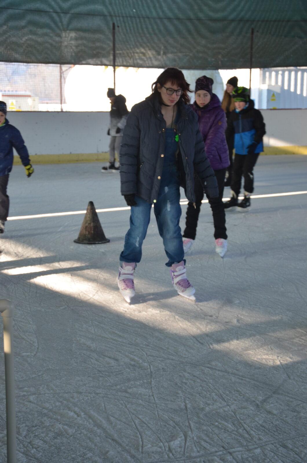 Vánoční bruslení II. stupně - 39