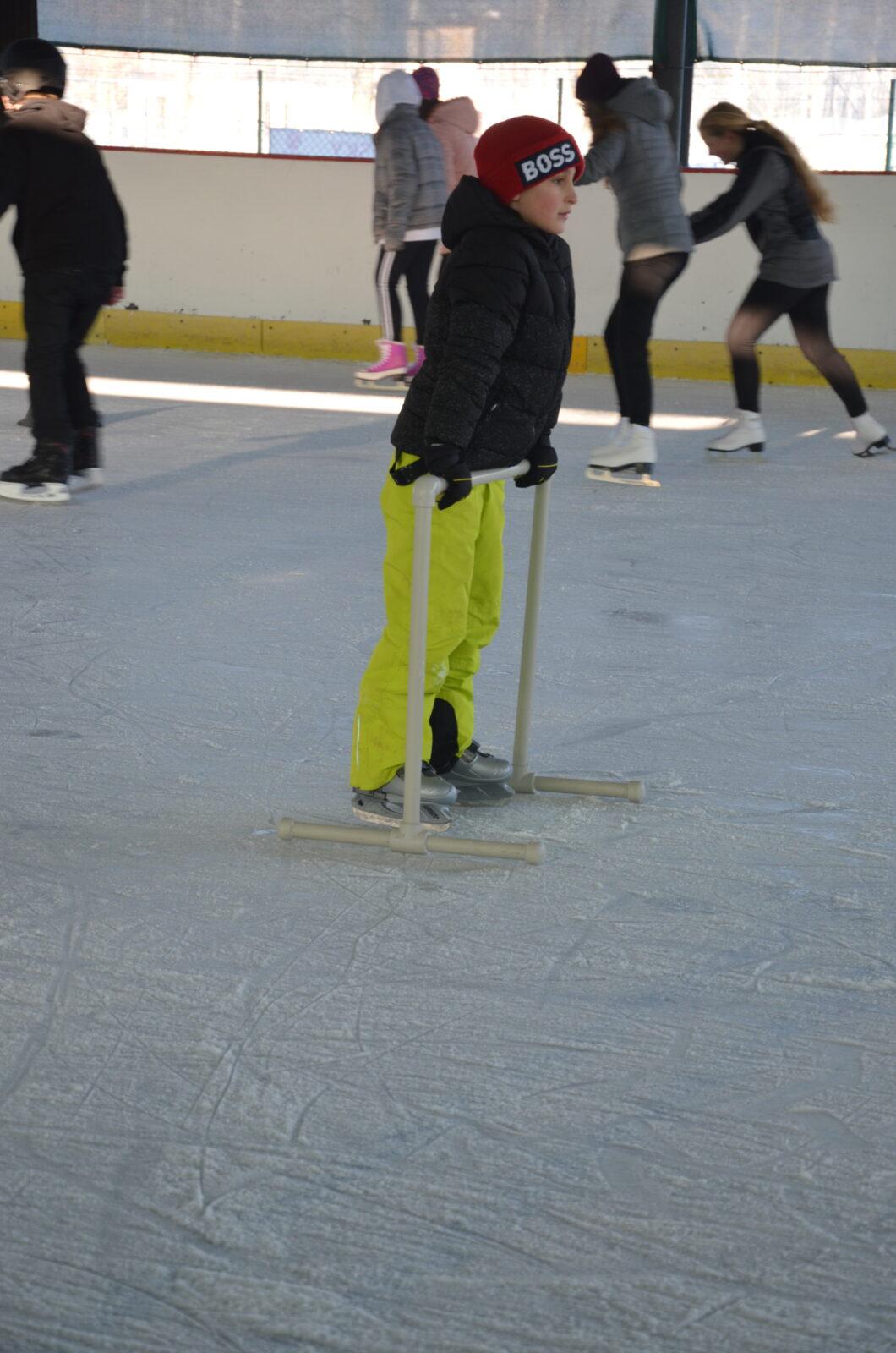 Vánoční bruslení II. stupně - 40