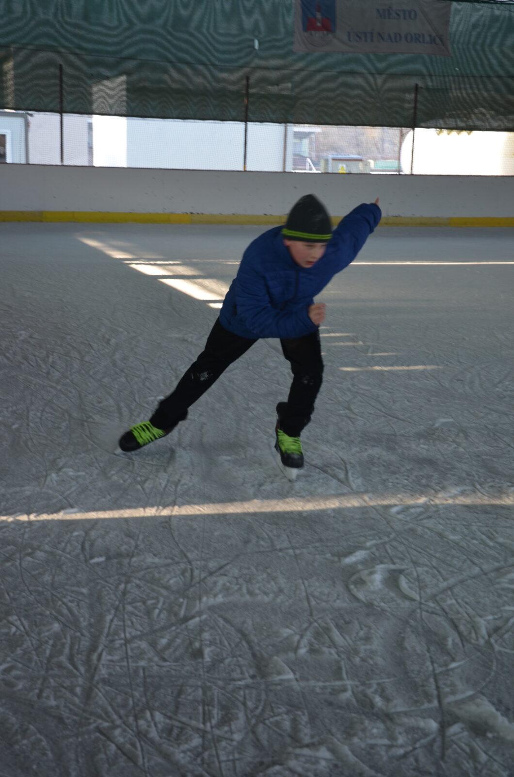 Vánoční bruslení II. stupně - 49