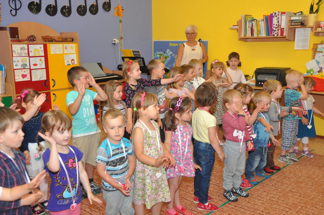 Besídka "Den maminek" - 24