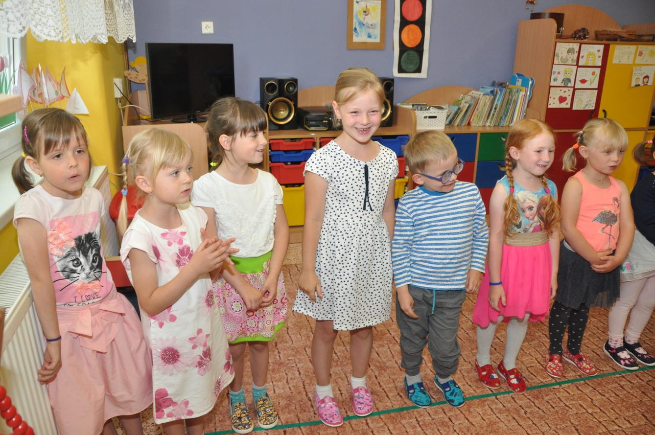 Besídka "Den maminek" - 35