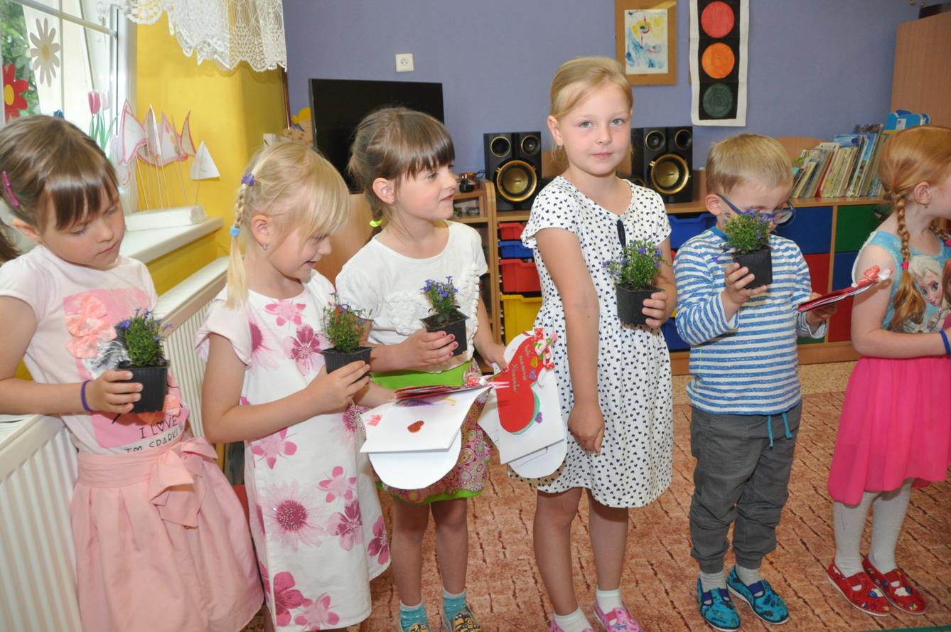 Besídka "Den maminek" - 36