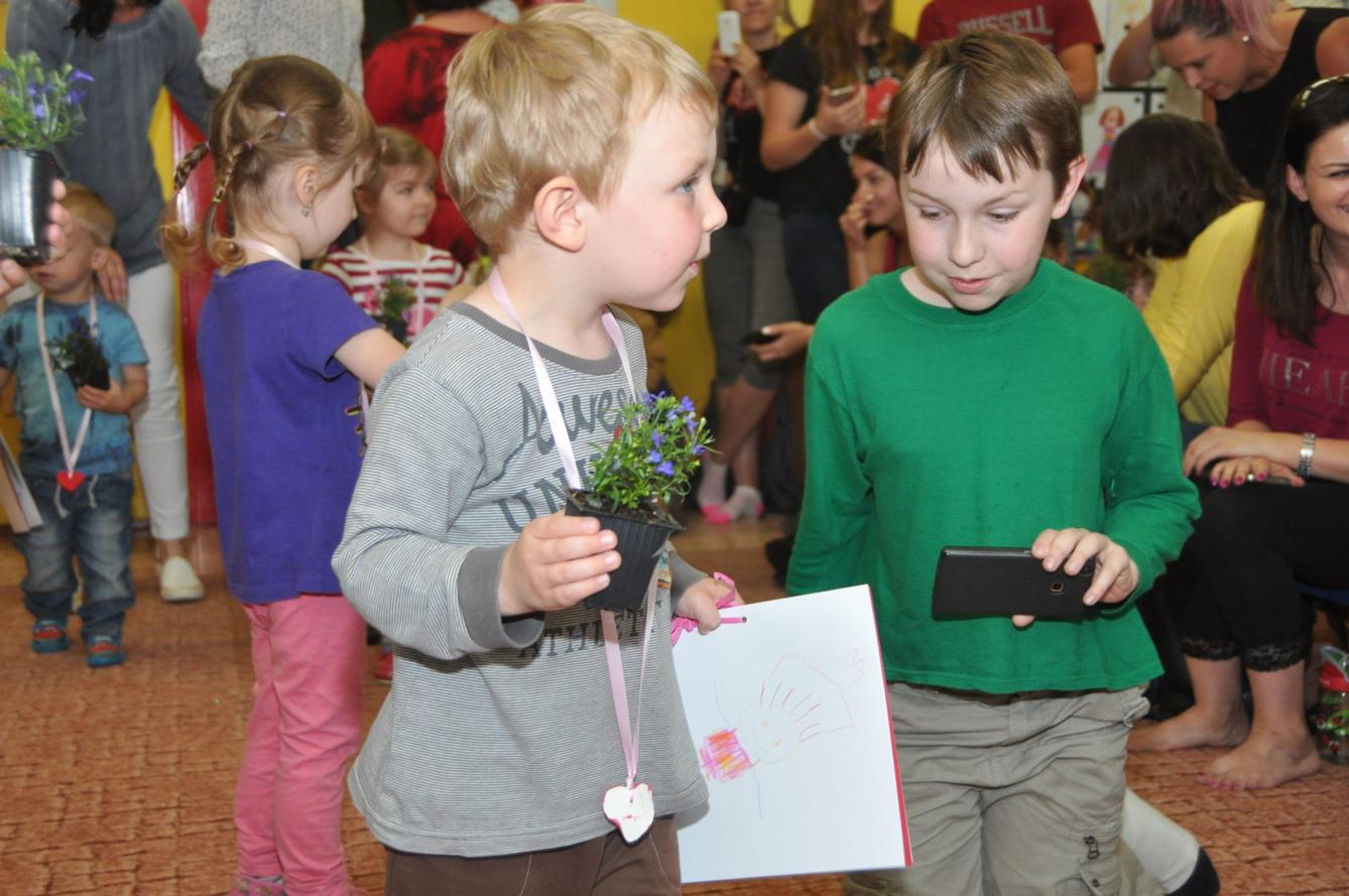 Besídka "Den maminek" - 47