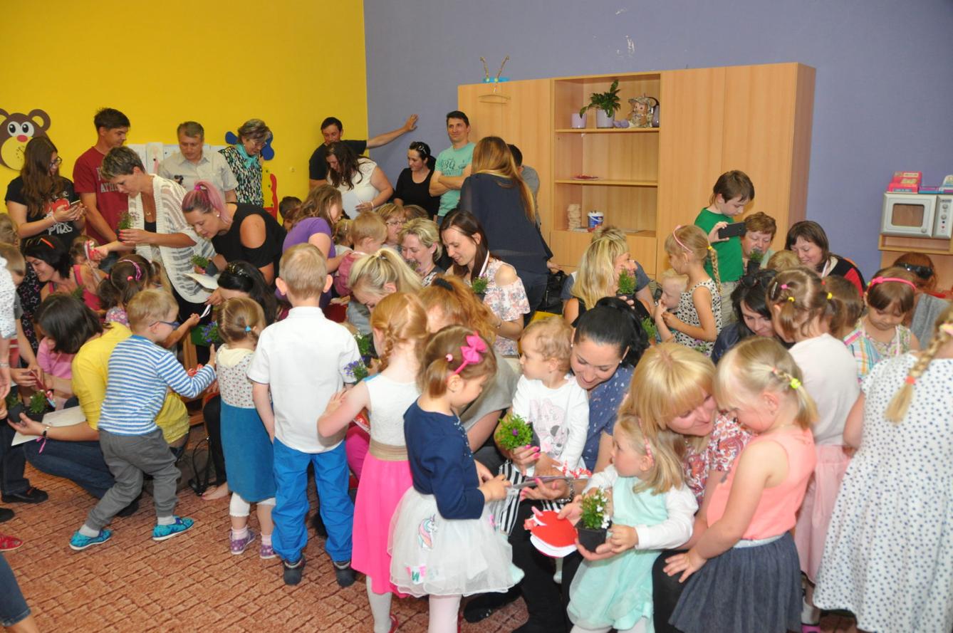 Besídka "Den maminek" - 53