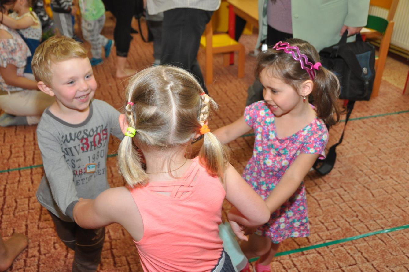 Besídka "Den maminek" - 58