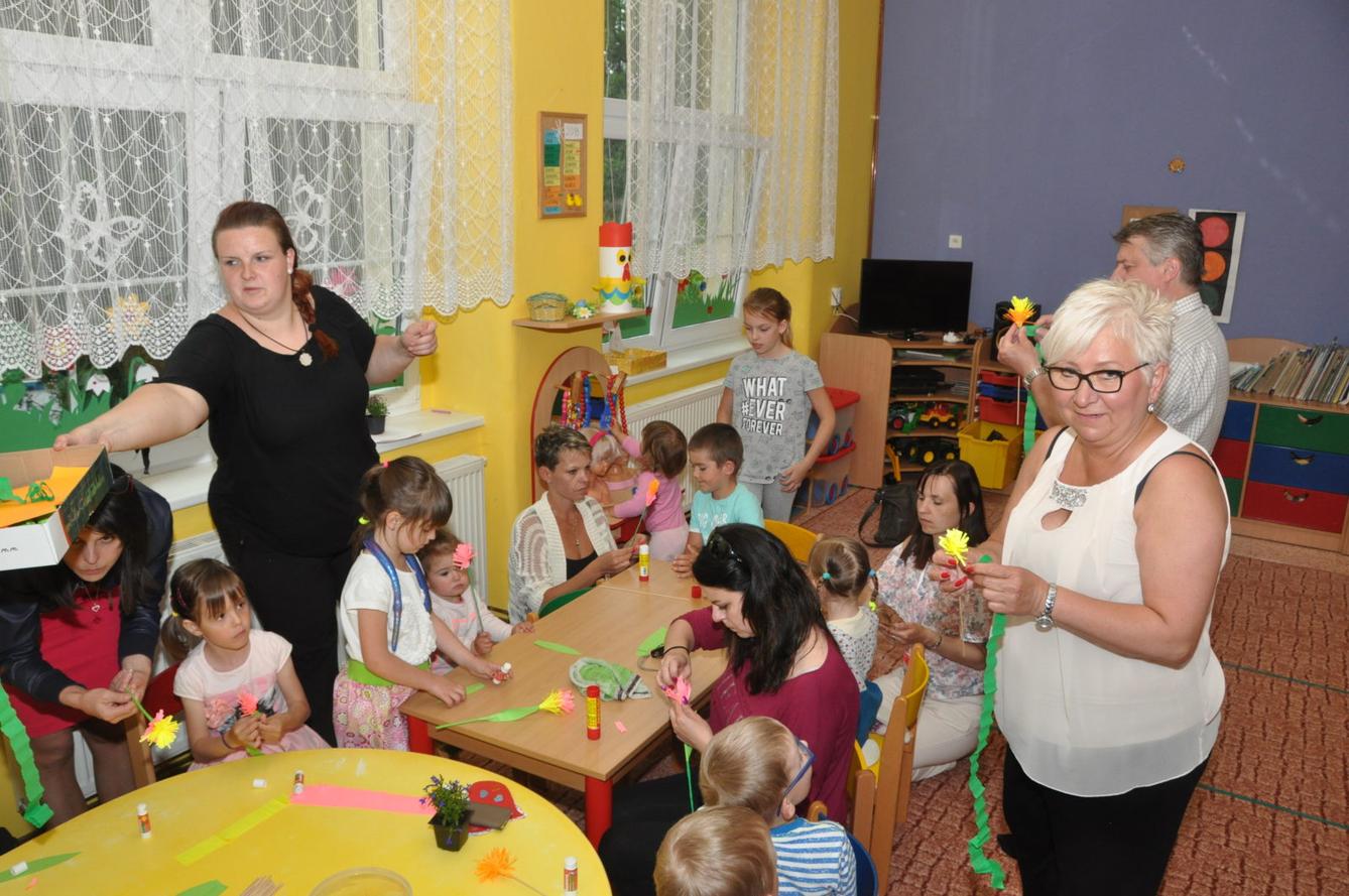 Besídka "Den maminek" - 71