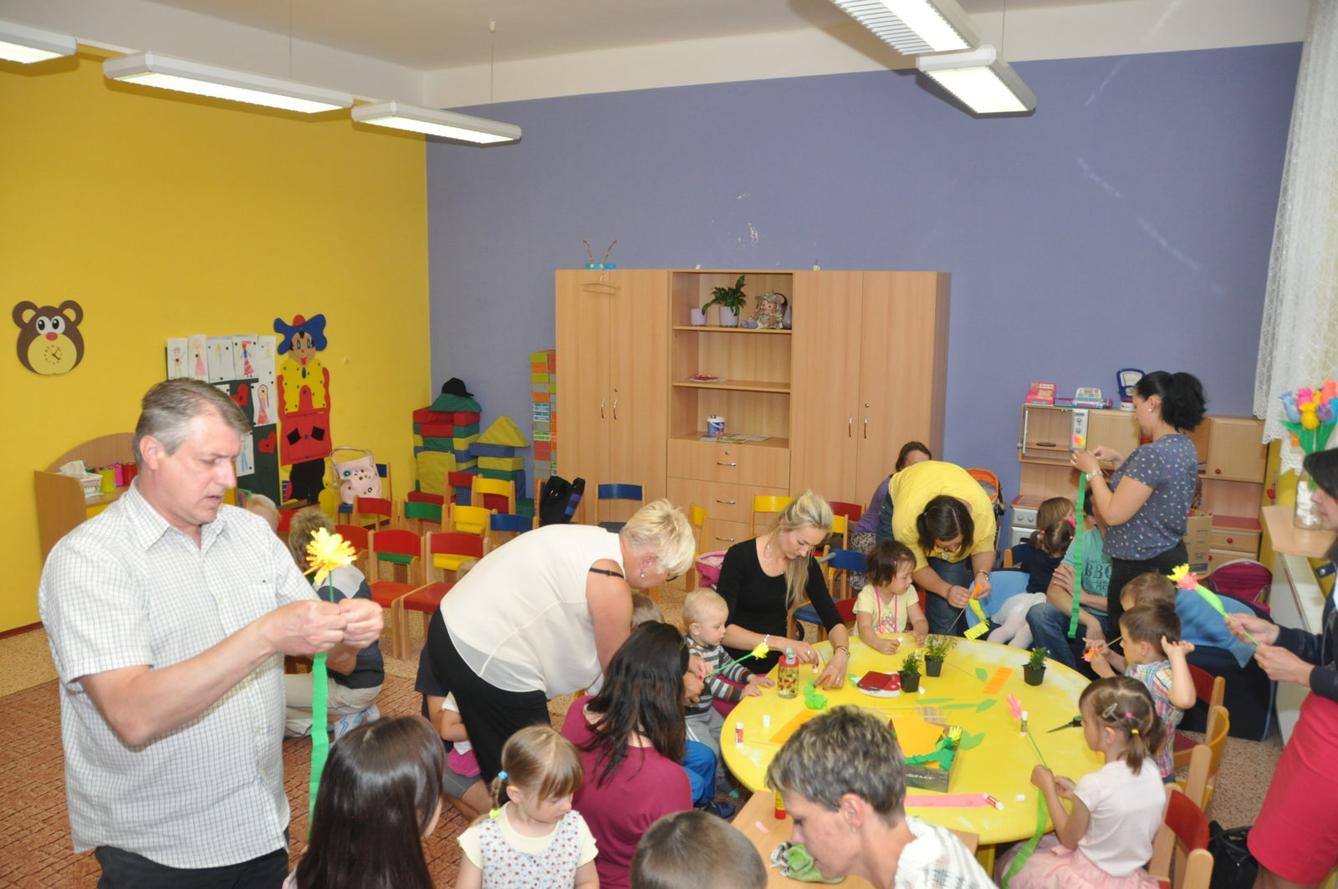 Besídka "Den maminek" - 73