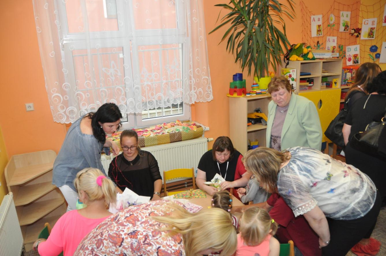 Besídka "Den maminek" - 74