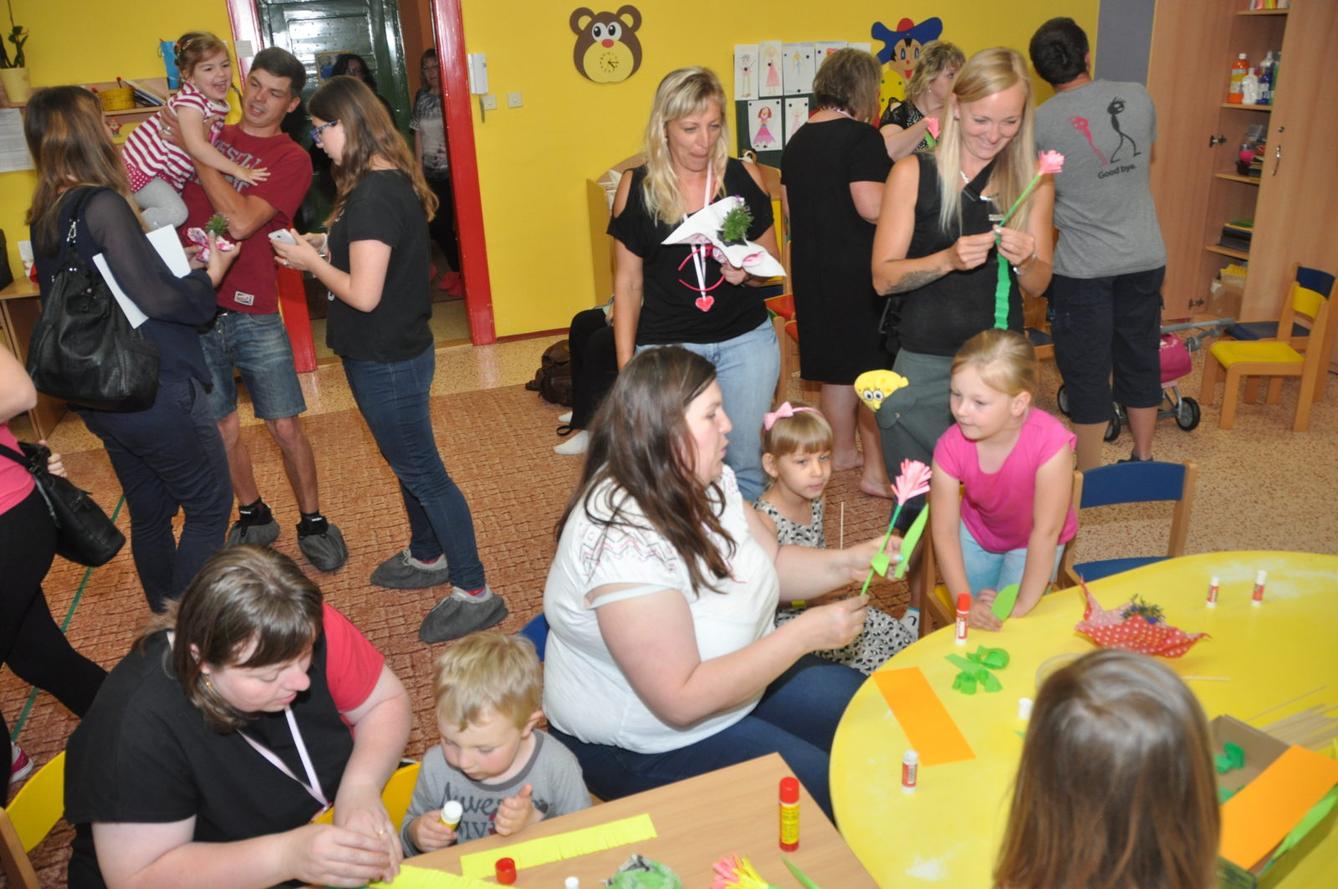 Besídka "Den maminek" - 82