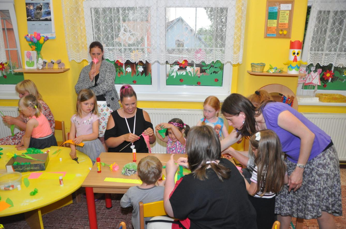 Besídka "Den maminek" - 84