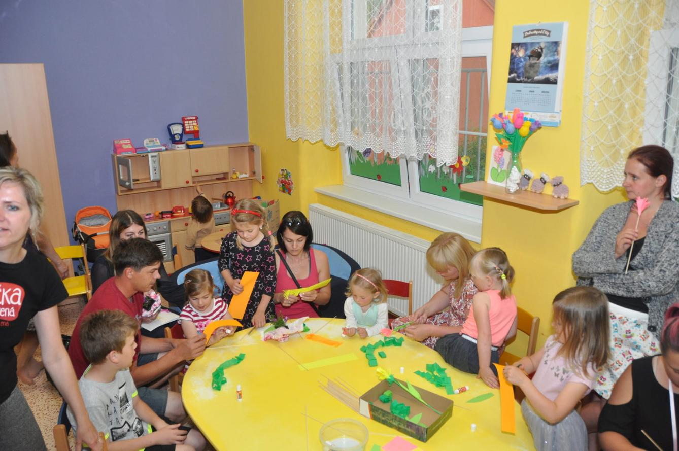 Besídka "Den maminek" - 85